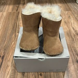 Ugg Toddler Boots 2-3
